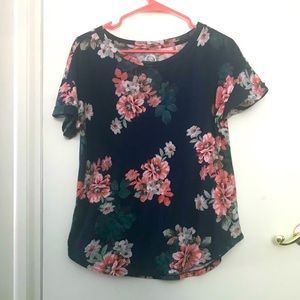 Maurices 24/7 floral short-sleeve top